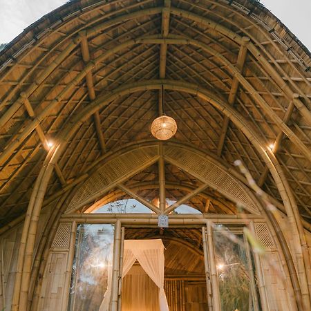 Alamvaya Bali Bamboo House Villa ซิเดอมัน ภายนอก รูปภาพ