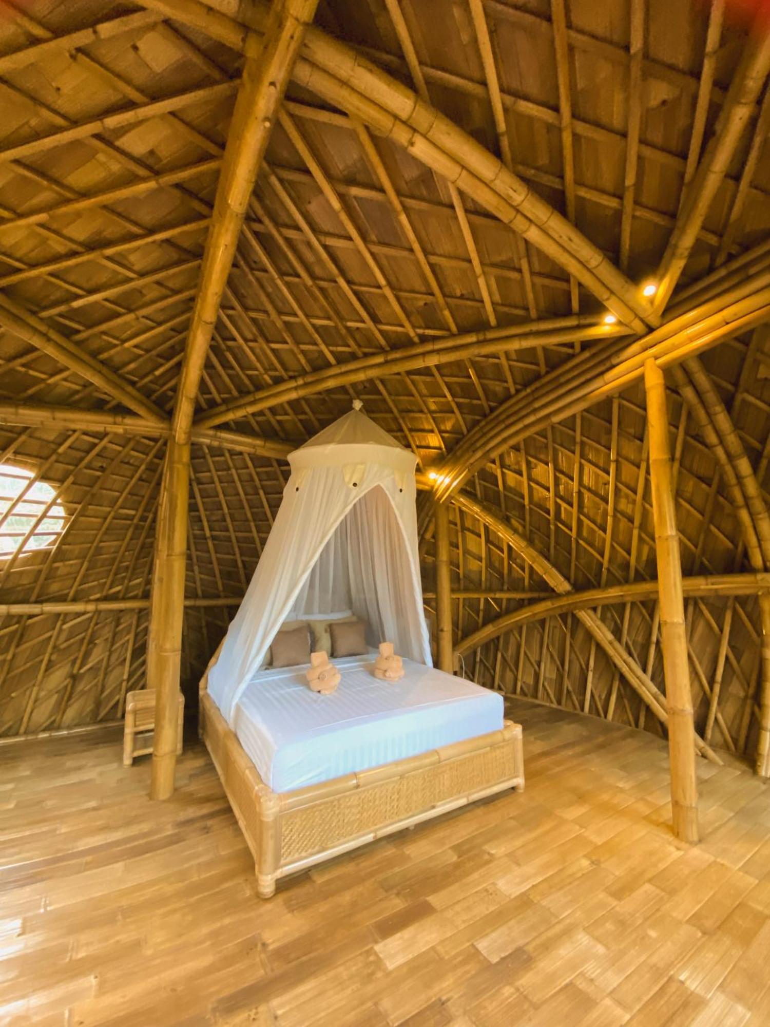 Alamvaya Bali Bamboo House Villa ซิเดอมัน ภายนอก รูปภาพ