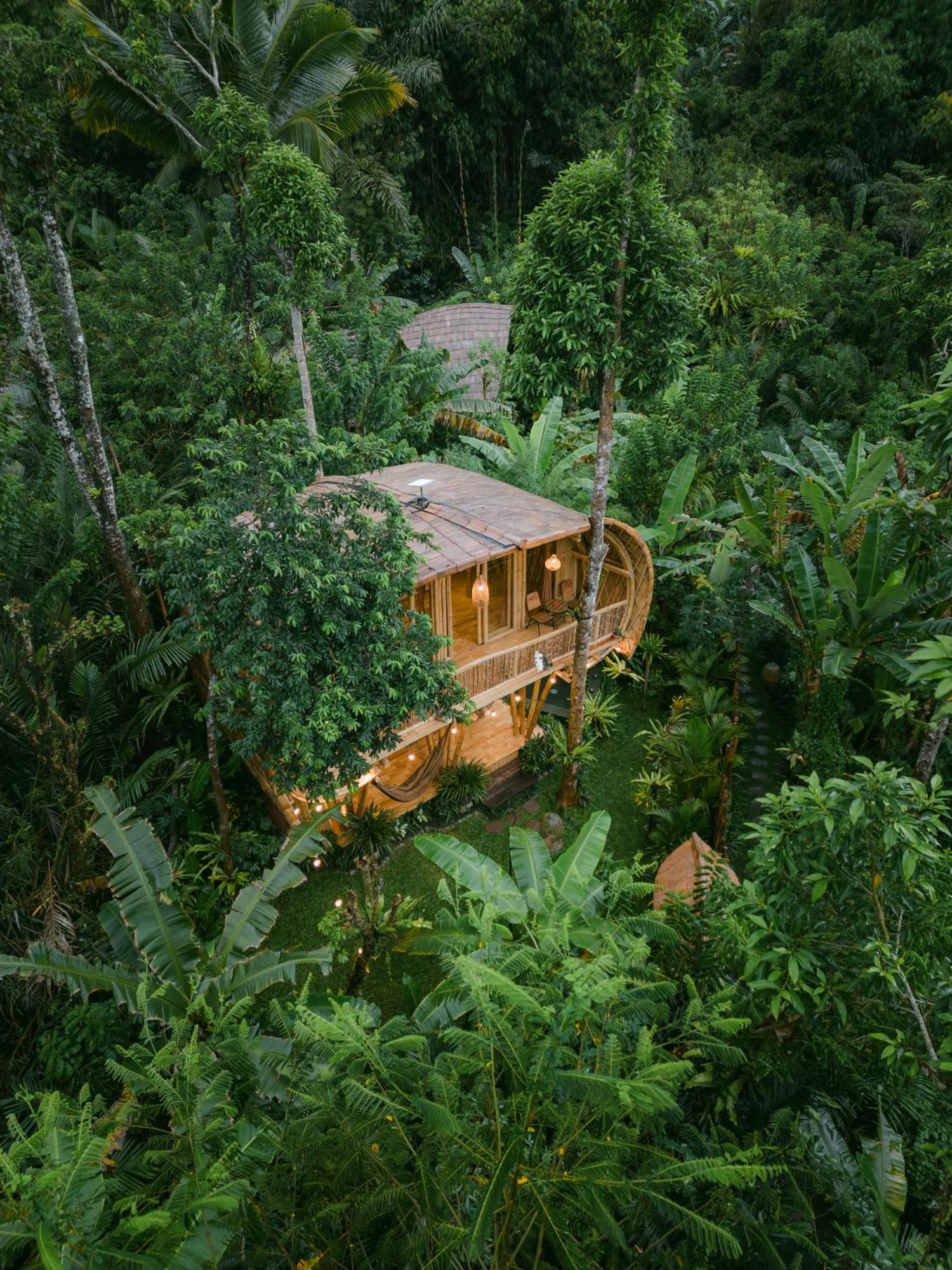 Alamvaya Bali Bamboo House Villa ซิเดอมัน ภายนอก รูปภาพ