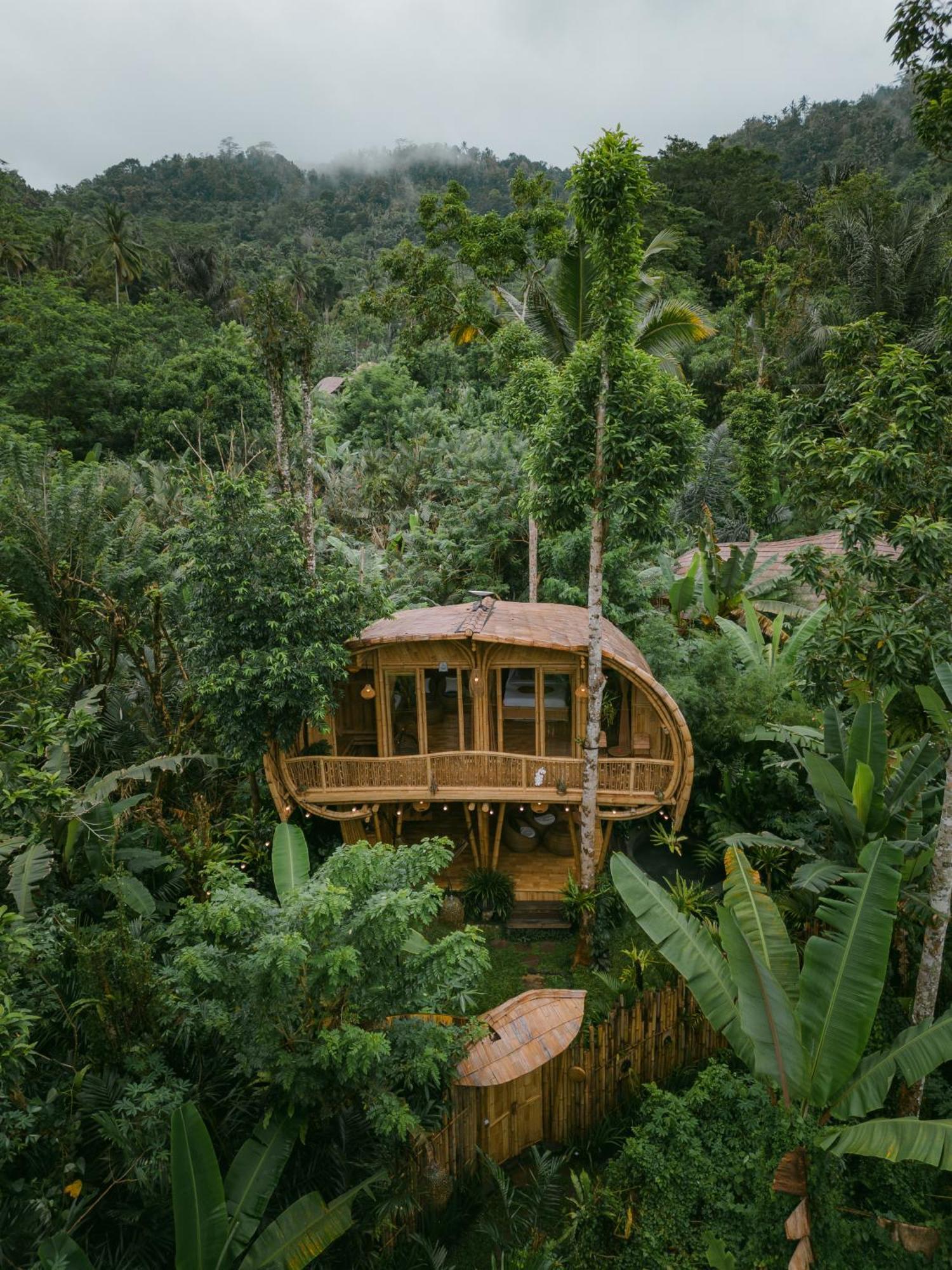 Alamvaya Bali Bamboo House Villa ซิเดอมัน ภายนอก รูปภาพ