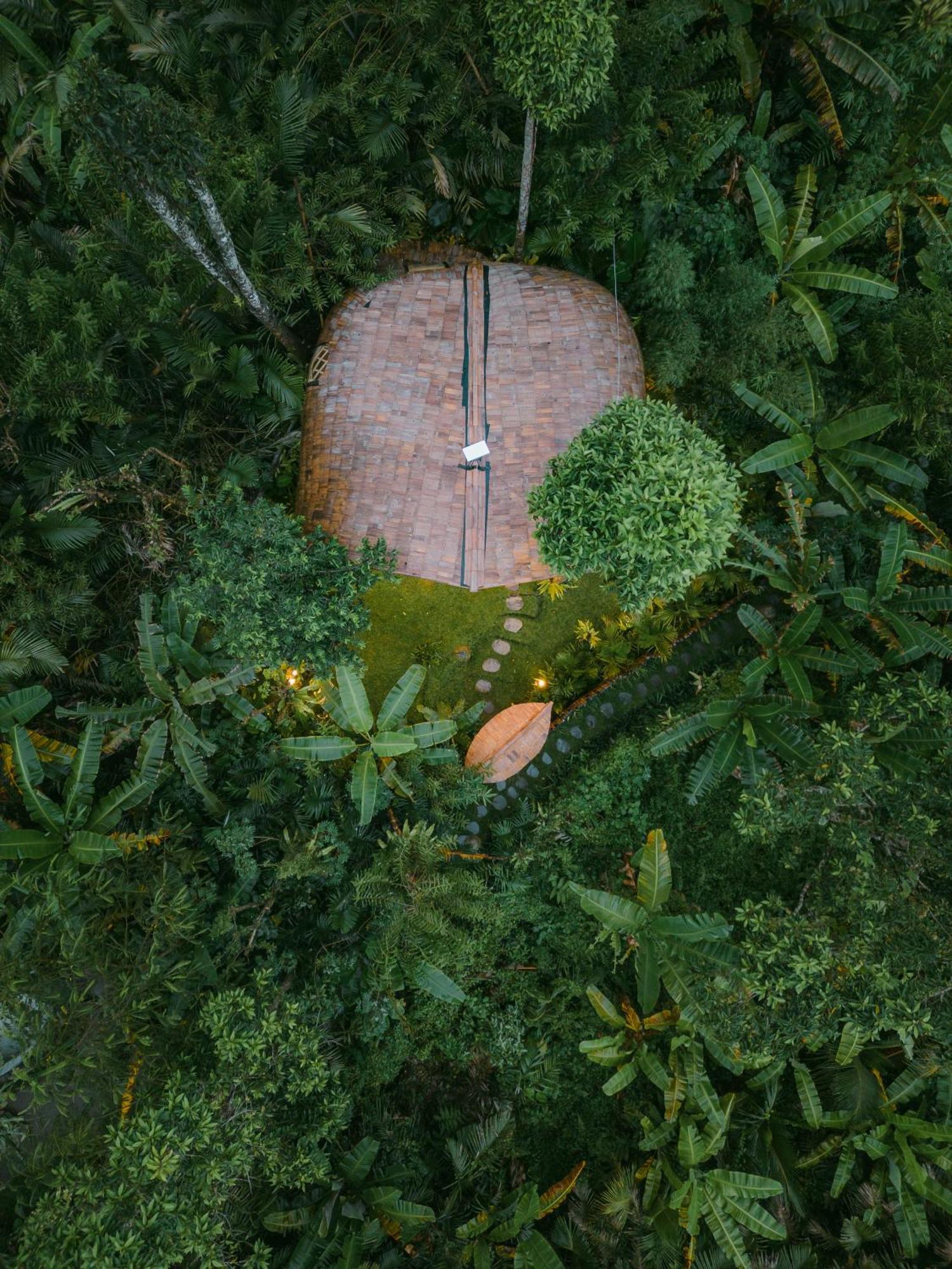 Alamvaya Bali Bamboo House Villa ซิเดอมัน ภายนอก รูปภาพ