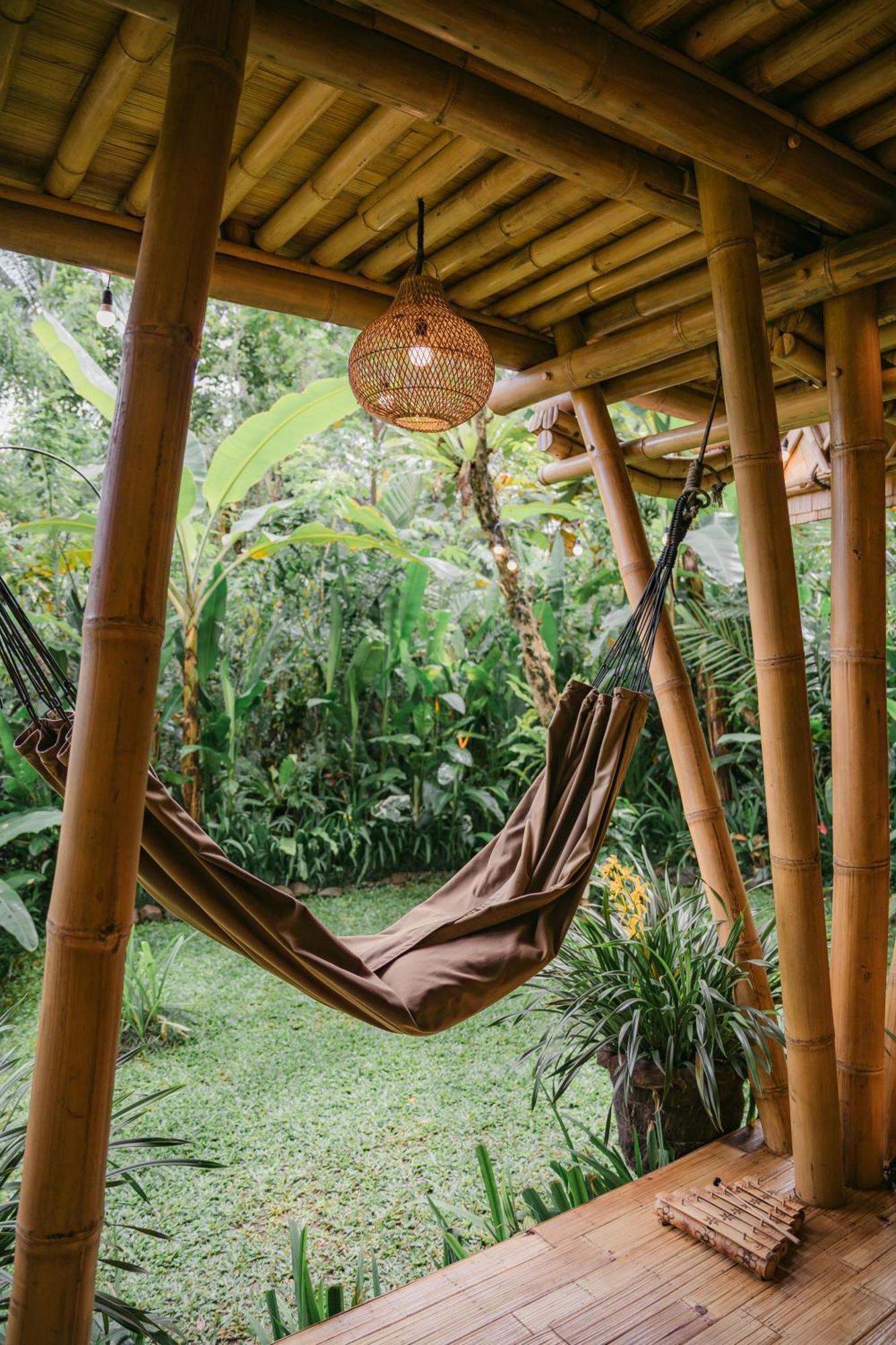 Alamvaya Bali Bamboo House Villa ซิเดอมัน ภายนอก รูปภาพ