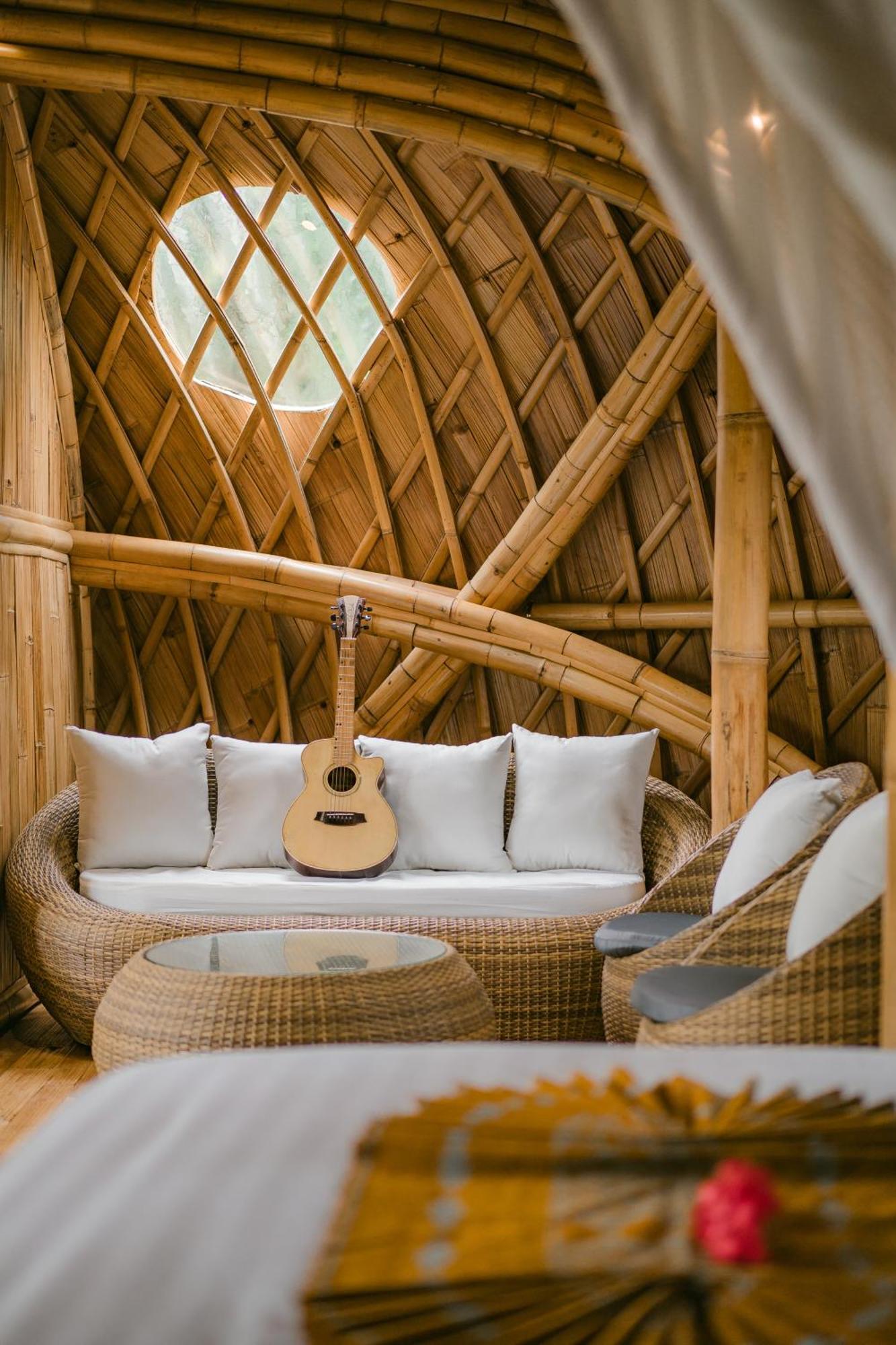 Alamvaya Bali Bamboo House Villa ซิเดอมัน ภายนอก รูปภาพ