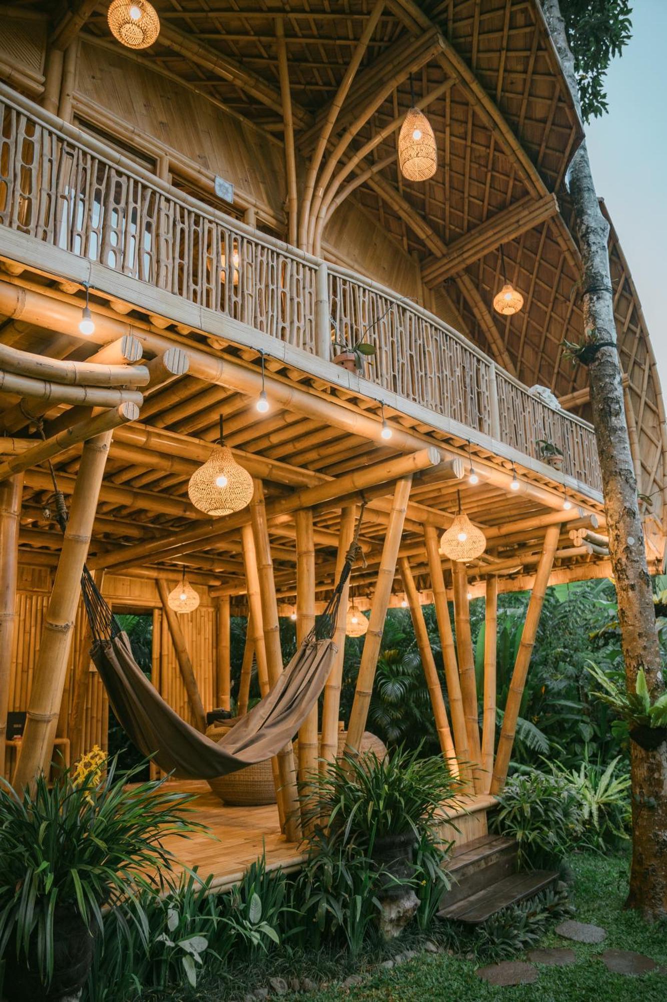 Alamvaya Bali Bamboo House Villa ซิเดอมัน ภายนอก รูปภาพ