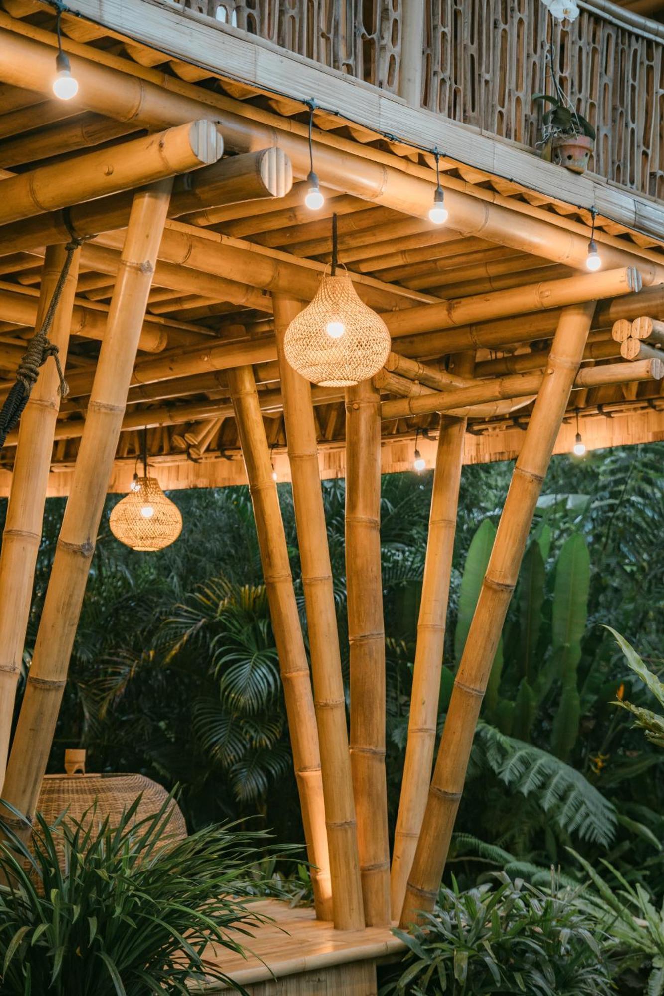 Alamvaya Bali Bamboo House Villa ซิเดอมัน ภายนอก รูปภาพ