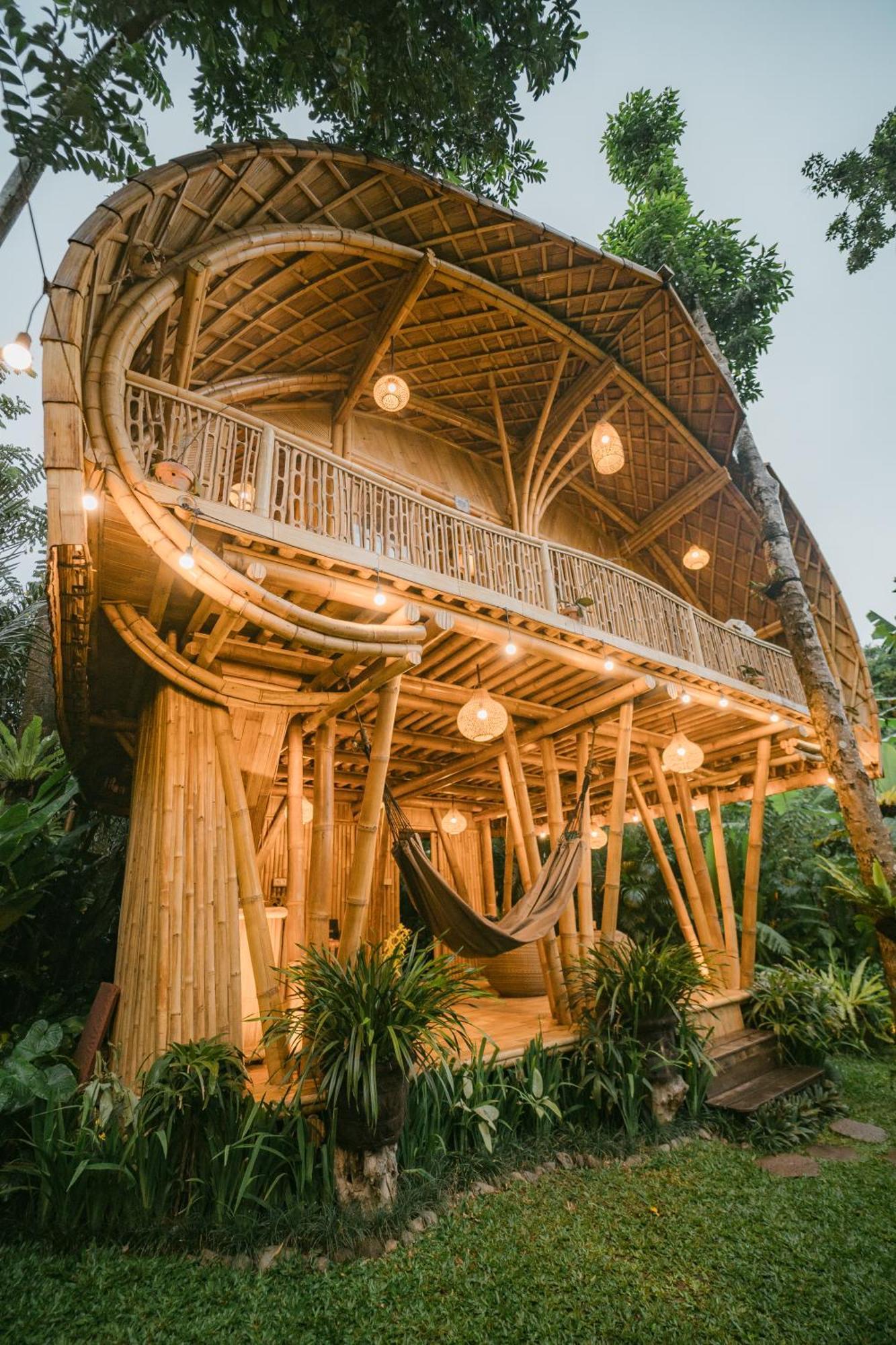 Alamvaya Bali Bamboo House Villa ซิเดอมัน ภายนอก รูปภาพ